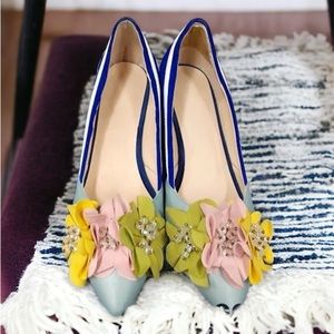 FLORAL DRESS SHOES SIZE 39 NEW IN BOX